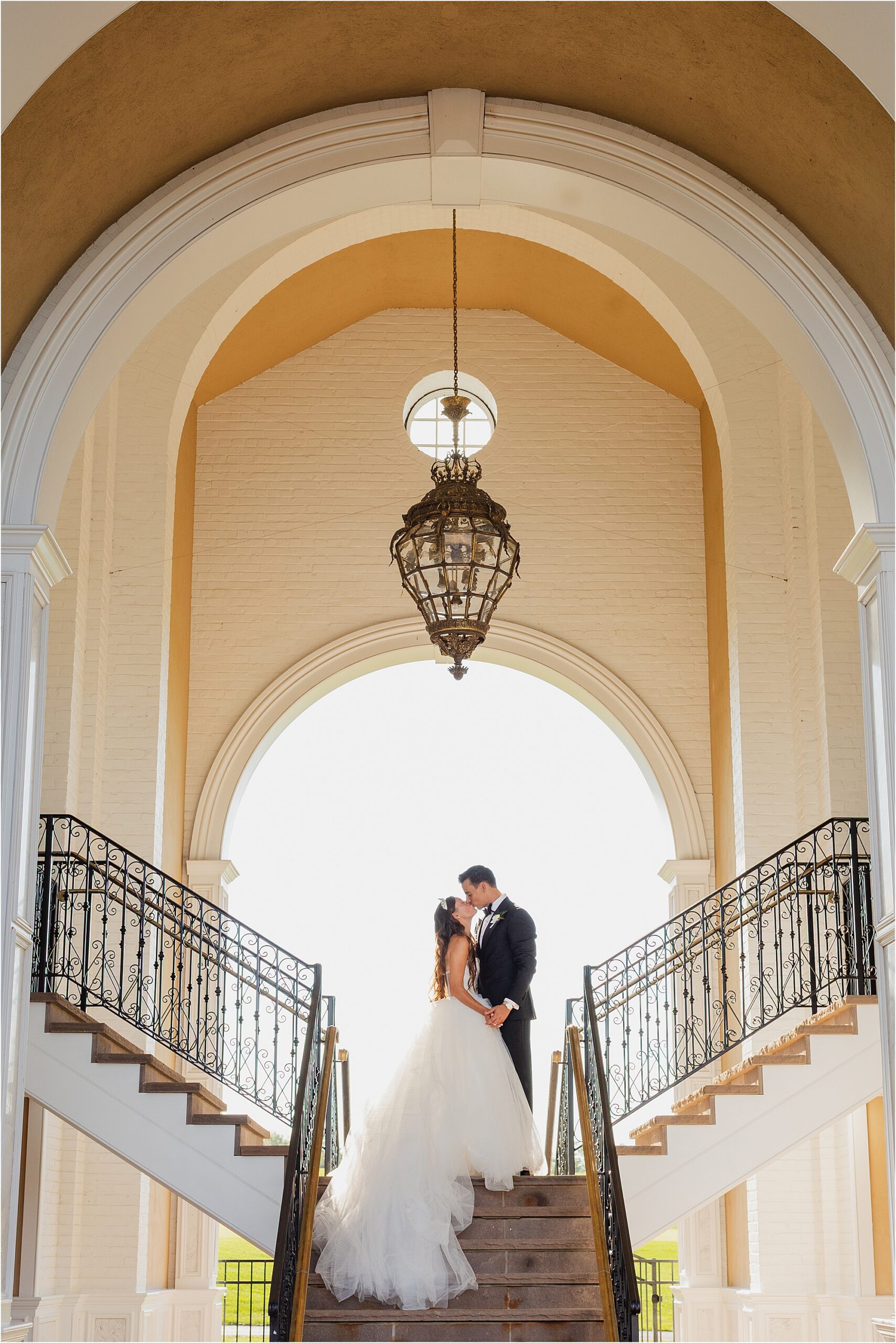 Summer wedding at Trump National Golf Club Bedminster photographed by Peach Photography
