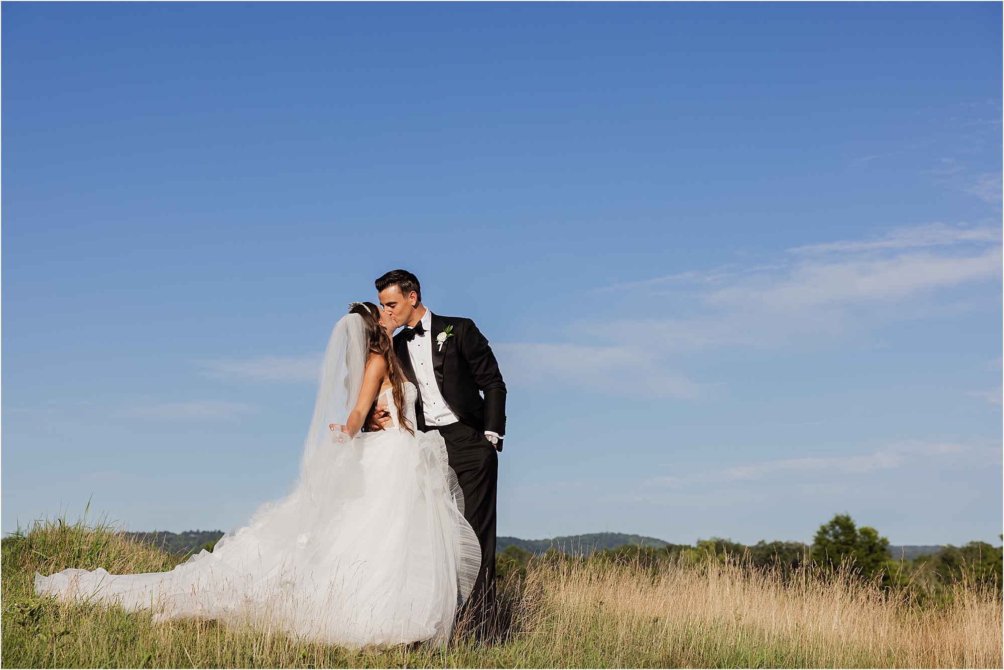 Summer wedding at Trump National Golf Club Bedminster photographed by Peach Photography